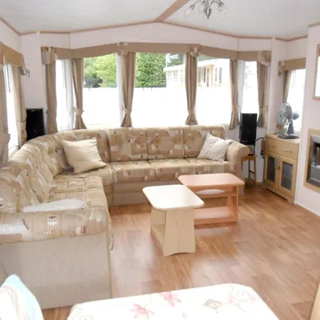 בית נופש Holiday Home Le Perron *
