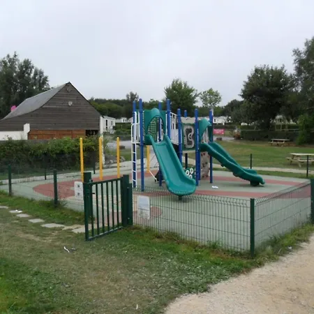 Holiday Home Le Perron בית נופש