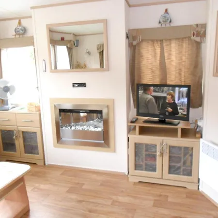 בית נופש Holiday Home Le Perron