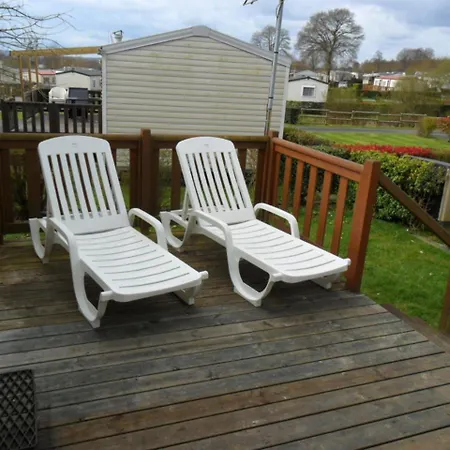 Holiday Home Le Perron בית נופש *